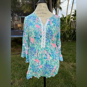 Lilly Pulitzer top size XL IN excellent condition